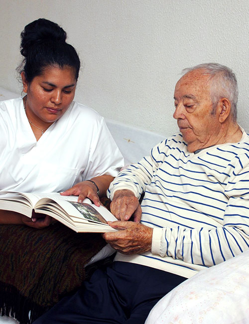 elder-help-reading